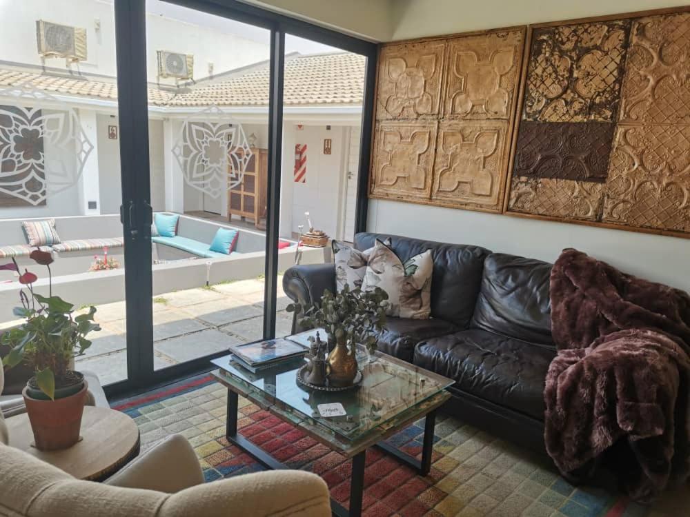 The Rez Guesthouse Walvis Bay Esterno foto