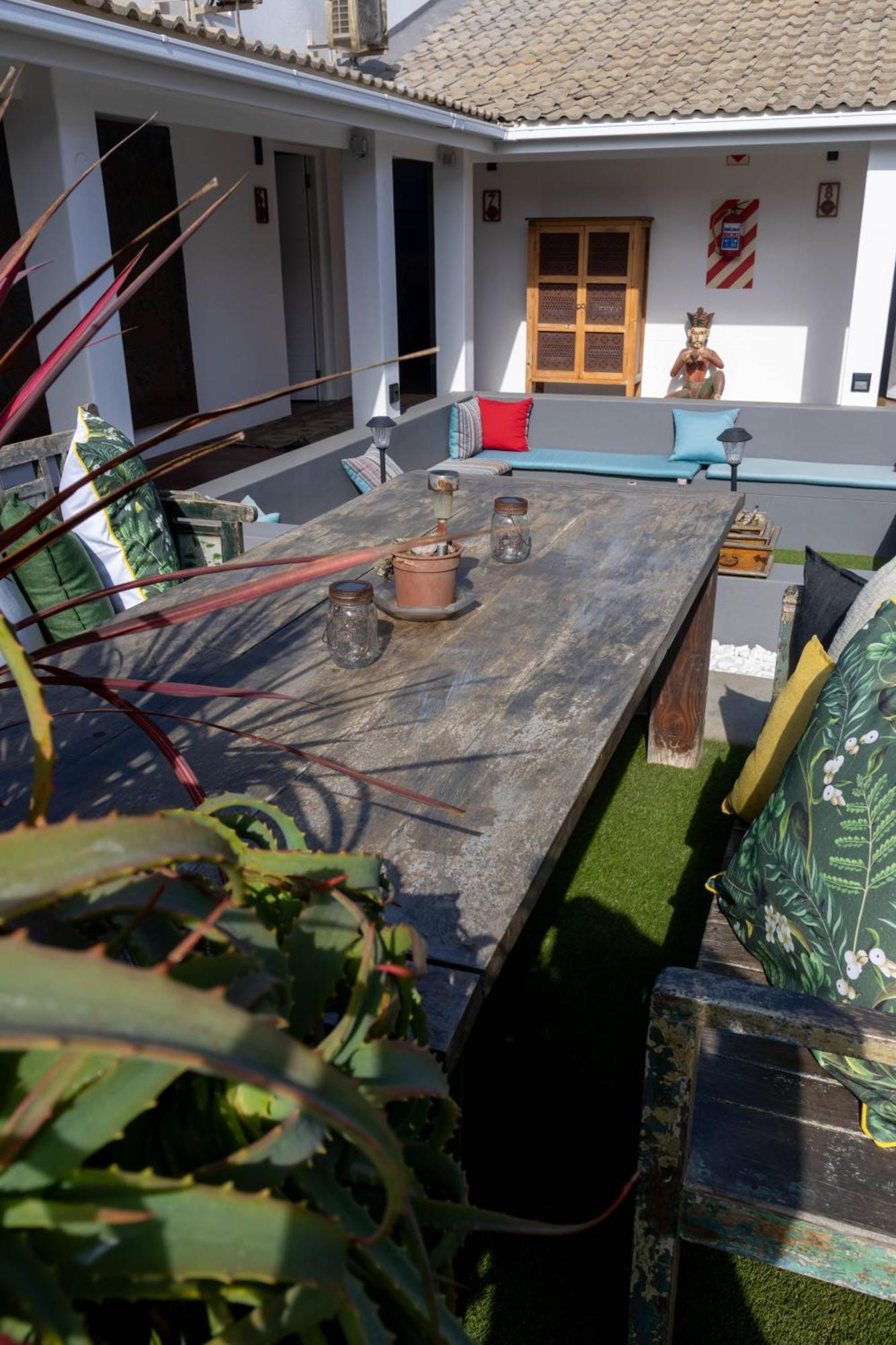 The Rez Guesthouse Walvis Bay Esterno foto