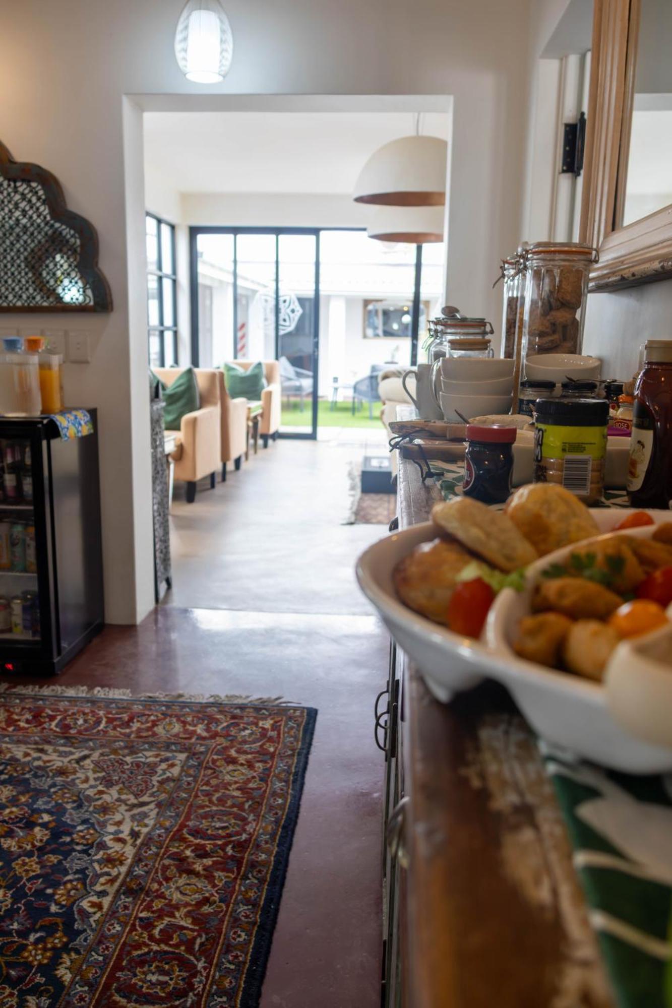 The Rez Guesthouse Walvis Bay Esterno foto